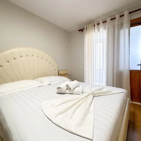 Appartement Block Tirana